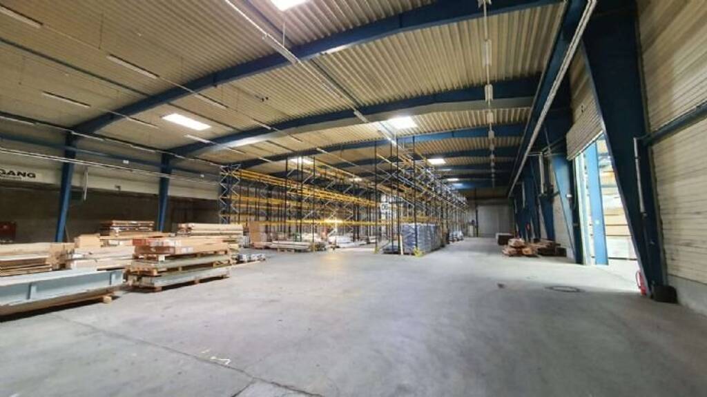 Lagerhalle zur Miete 3 € 3.153 m² Lagerfläche - Limburg 65549