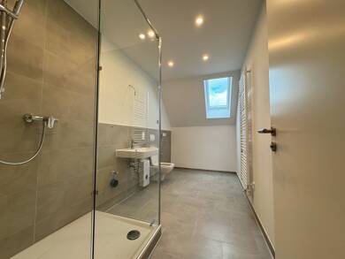 Wohnung zur Miete - Erstbezug 1.100 € 3 Zimmer 81,5 m² Dachgeschoss, 4. Geschoss frei ab sofort Hildesheim 31141