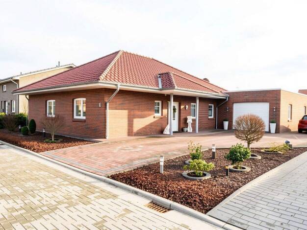 Bungalow zum Kauf 450.000 € 5 Zimmer 130 m² 664 m² Grundstück Sedelsberg Saterland 26683