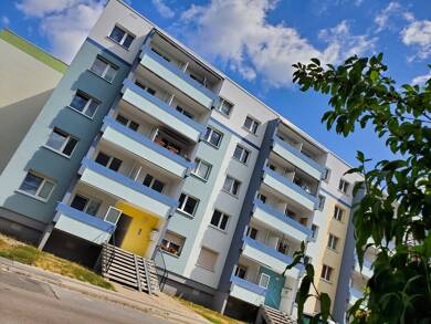Wohnung zur Miete 399 € 3 Zimmer 56 m² 1. Geschoss frei ab sofort Joachimstalerstraße 1 Silberhöhe Halle (Saale) 06132