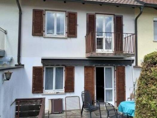 Reihenmittelhaus zum Kauf provisionsfrei 219.900 € 4 Zimmer 108 m² 185 m² Grundstück Schönerstraße 5 Hochfeld-Steinberg Schweinfurt 97422