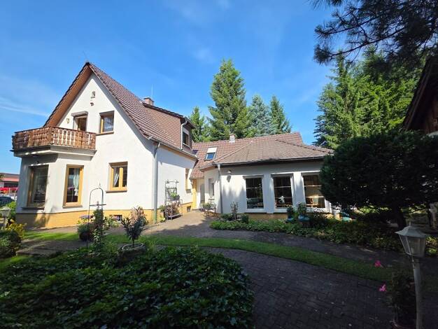 Einfamilienhaus zum Kauf 690.000 € 9 Zimmer 228 m² 3.738 m² Grundstück frei ab 01.09.2026 Alt Ruppin 16827