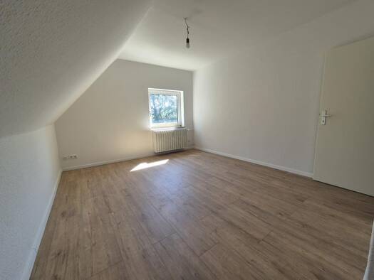 Wohnung zur Miete 320 € 2,5 Zimmer 43,7 m² 2. Geschoss Warthestraße 6 Fahrn Duisburg 47169