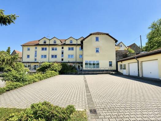 Haus zum Kauf 670.000 € 39 Zimmer 995 m² 2.148 m² Grundstück Starbach Nossen 01683