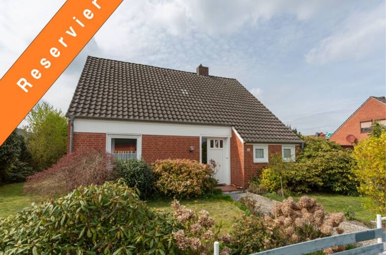 Einfamilienhaus zum Kauf 165.000 € 6 Zimmer 106 m² 582 m² Grundstück Varrel Stuhr 28816