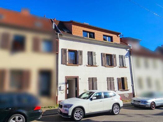 Reihenmittelhaus zum Kauf 239.000 € 9 Zimmer 230 m² 341 m² Grundstück Ottweiler Ottweiler 66564