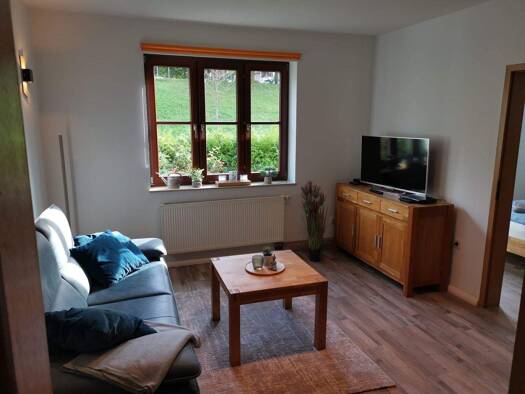 Terrassenwohnung zur Miete 700 € 3 Zimmer 90 m² frei ab 15.01.2026 Stadtroda 07646