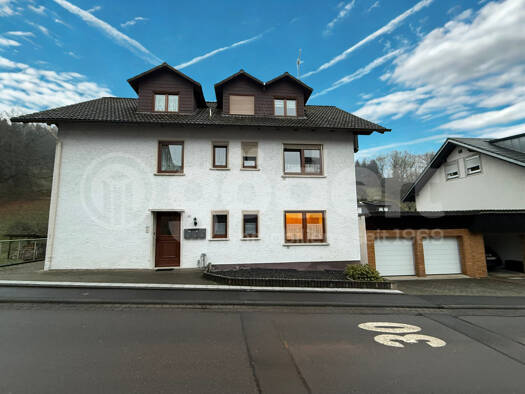 Mehrfamilienhaus zum Kauf provisionsfrei 395.000 € 9 Zimmer 216 m² 496 m² Grundstück Frammersbach Frammersbach 97833