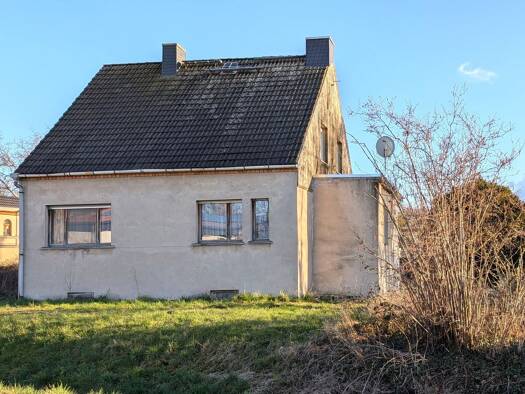 Einfamilienhaus zum Kauf 95.000 € 5 Zimmer 122 m² 3.187 m² Grundstück Gröbzig 06388