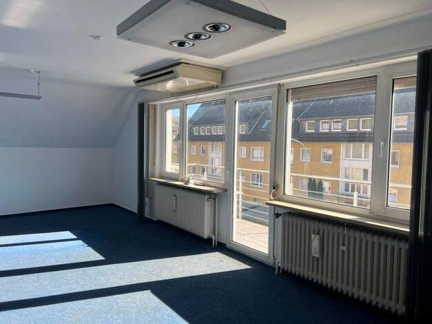 Bürofläche zur Miete 850 € 5 Zimmer 125 m² Bürofläche Dieringhausen Gummersbach 51645