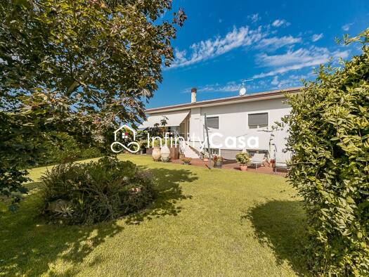Villa zum Kauf 848.000 € 8 Zimmer 305 m² 560 m² Grundstück Caprino Veronese 37013