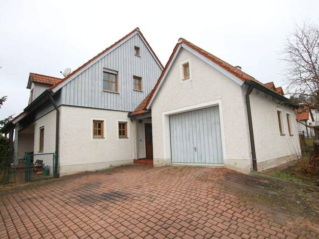 Einfamilienhaus zum Kauf 364.000 € 5 Zimmer 126 m² 454 m² Grundstück Wackersdorf 92442