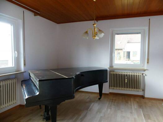 Wohnung zum Kauf 269.000 € 4 Zimmer 84 m² EG frei ab sofort Forchheim 91301