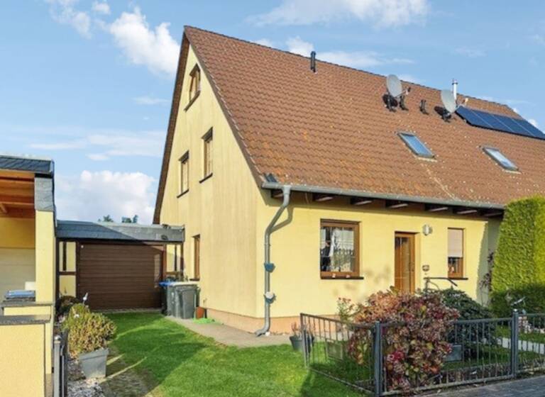 Doppelhaushälfte zum Kauf 170.000 € 5 Zimmer 110 m²<br/>Wohnfläche 329 m²<br/>Grundstück Bregenstedt Erxleben 39343