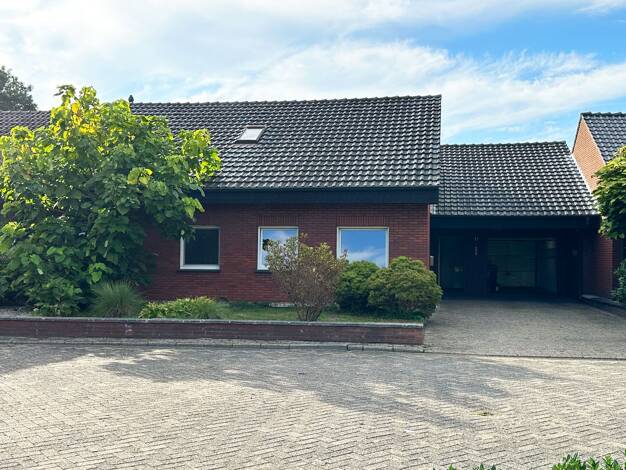 Reihenmittelhaus zum Kauf 239.000 € 4 Zimmer 107 m² 639 m² Grundstück Emlichheim Emlichheim 49824