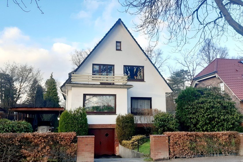 Mehrfamilienhaus zum Kauf 850.000 € 6 Zimmer 140 m²<br/>Wohnfläche 996 m²<br/>Grundstück Wellingsbüttel Hamburg 22391