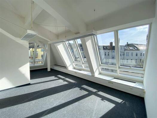 Bürofläche zur Miete provisionsfrei 1.425 € 7 Zimmer 219 m² Bürofläche An der Markthalle 6 Zentrum Chemnitz 09111