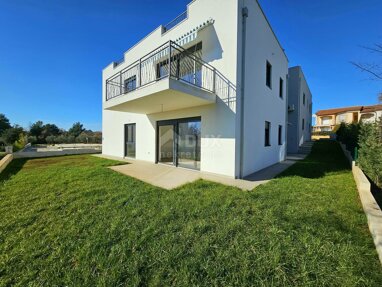 Wohnung zum Kauf 350.000 € 4 Zimmer 94 m² 1. Geschoss Porec center 52440