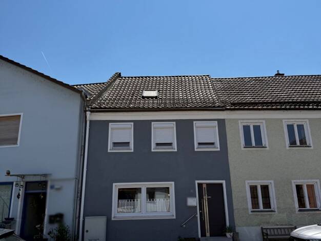 Reihenmittelhaus zum Kauf 189.000 € 4 Zimmer 102 m² 103 m² Grundstück Pleinting Vilshofen an der Donau 94474