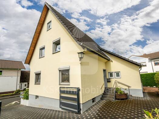 Mehrfamilienhaus zum Kauf 449.000 € 6 Zimmer 128,6 m² 622 m² Grundstück Kaldauen Siegburg 53721