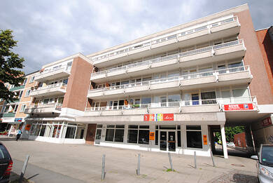 Wohnung zur Miete 710 € 2 Zimmer 52,6 m² 3. Geschoss frei ab sofort Fuhlsbüttler Straße 342 Barmbek - Nord Hamburg 22307