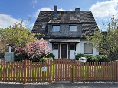 Einfamilienhaus zum Kauf 469.000 € 8 Zimmer 159 m² 925 m² Grundstück frei ab sofort Wickrathberg Mönchengladbach 41189