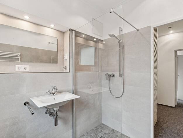 Wohnung zum Kauf 300.000 € 2 Zimmer 64 m² Tempelhof Berlin 12099