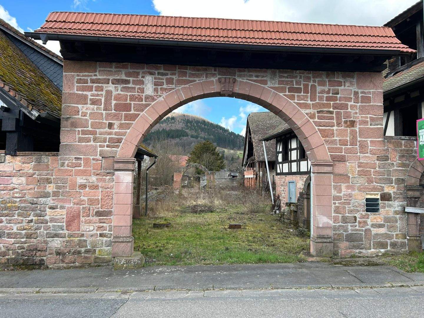 Immobilie in Wald-Michelbach - Großzügiges Fachwerk-Anwesen mit Gästehaus, Innenhof & zusätzlichem Baugrundstück - Bild 2
