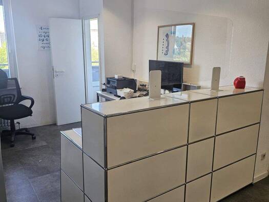 Praxis zum Kauf 289.000 € 118,2 m² Bürofläche teilbar ab 90 m² St Johann Mitte 66111
