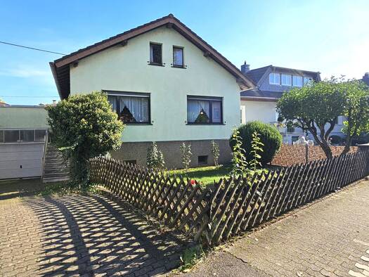 Reihenendhaus zum Kauf 89.000 € 3 Zimmer 80 m² 259 m² Grundstück Beckingen Beckingen 66701