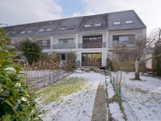 Reihenmittelhaus zum Kauf 159.000 € 5 Zimmer 116 m² 138 m² Grundstück Langen Geestland 27607