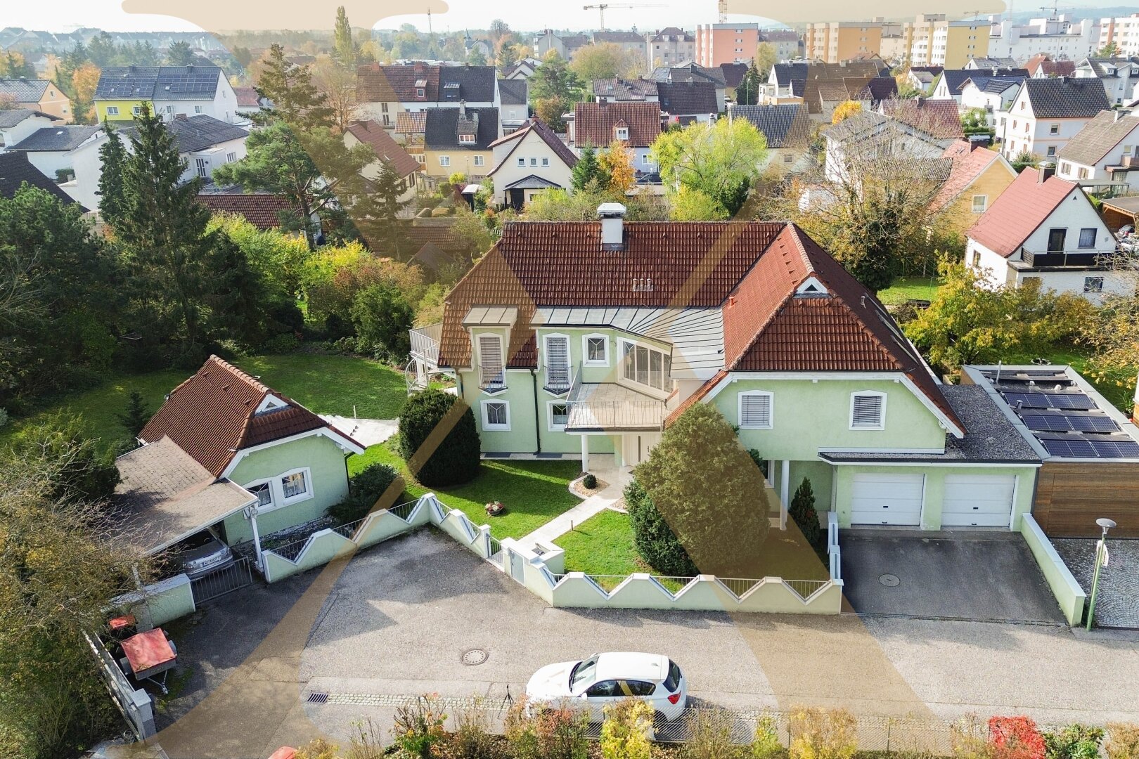 Mehrfamilienhaus zum Kauf 998.000 € 8,5 Zimmer 323,7 m²<br/>Wohnfläche 1.321 m²<br/>Grundstück Grabenhof Wels 4600