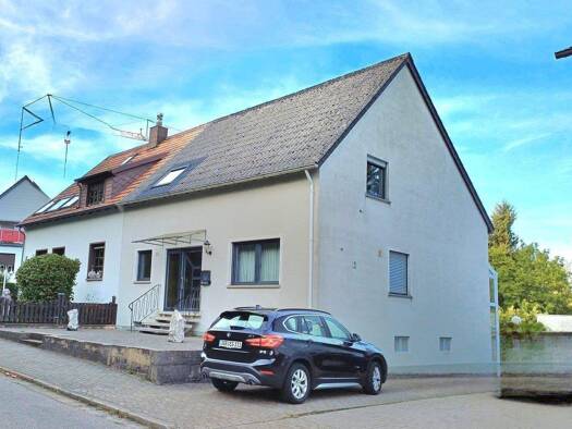 Haus zum Kauf 329.000 € 5 Zimmer 165 m² 400 m² Grundstück frei ab sofort St. Ingbert Sankt Ingbert 66386