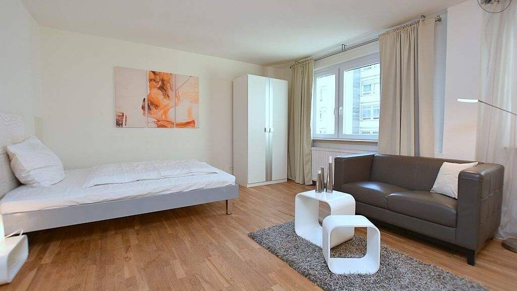 Studio zur Miete 1.150 € 1 Zimmer 27 m² 2. Geschoss frei ab 01.04.2026 Mitte Stuttgart 70174