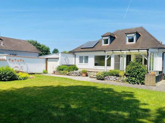 Einfamilienhaus zum Kauf 399.000 € 6 Zimmer 130 m² 943 m² Grundstück frei ab sofort Straubing Straubing 94315