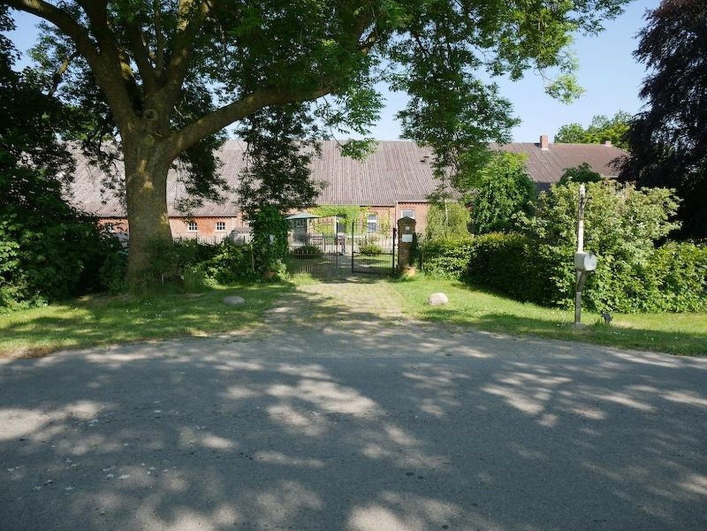 Bauernhaus zum Kauf provisionsfrei 433.333 € 6 Zimmer 250 m²<br/>Wohnfläche 17.900 m²<br/>Grundstück Landschaftspolder Bunde 26831