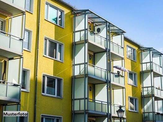 Mehrfamilienhaus zum Kauf 153.000 € 5 Zimmer 183 m² 146 m² Grundstück Kirchenlamitz 95158