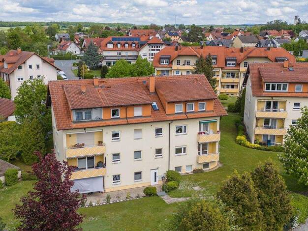 Wohnung zum Kauf 109.000 € 3 Zimmer 65,5 m² Geschoss 1/3 frei ab sofort Rodach Bad Rodach 96476