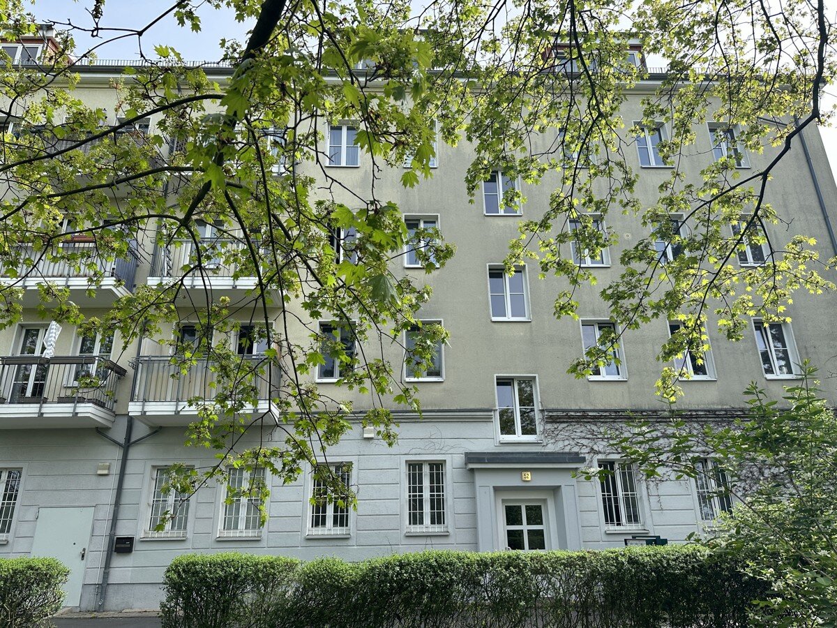 Immobilie zum Kauf als Kapitalanlage geeignet 239.000 € 2 Zimmer 68,5 m²<br/>Fläche Johannisthal Berlin-Treptow 12487