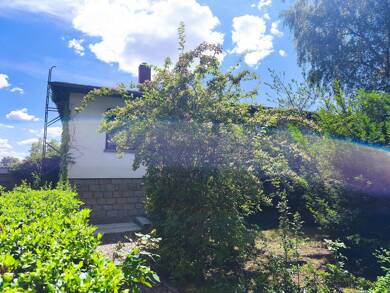 Bungalow zum Kauf 280.000 € 5 Zimmer 115 m² 1.379 m² Grundstück Stendal Stendal 39576