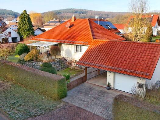 Einfamilienhaus zum Kauf provisionsfrei 410.000 € 7 Zimmer 191 m² 881 m² Grundstück frei ab 01.04.2026 Kleinenglis Borken 34582