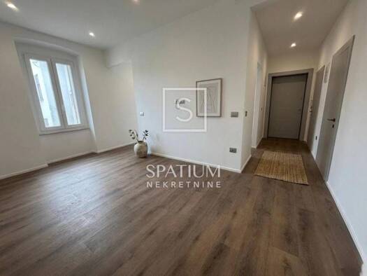 Wohnung zum Kauf 229.000 € 3 Zimmer 72 m² 2. Geschoss Centar, Pula Pula