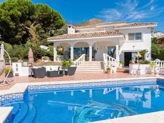 Chalet zum Kauf 2.350.000 € 4 Zimmer 279 m² Benalmádena 29630