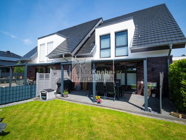 Doppelhaushälfte zum Kauf 445.000 € 4 Zimmer 136 m² 340 m² Grundstück Spradow Bünde 32257