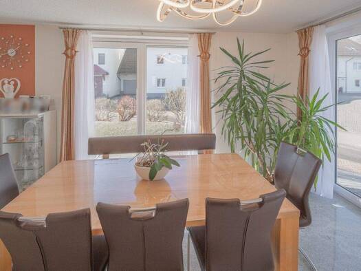 Doppelhaushälfte zum Kauf 749.900 € 5 Zimmer 135 m² 350 m² Grundstück Niedereschach 78078