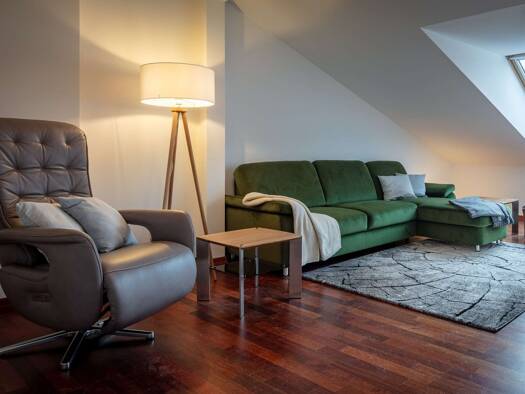 Wohnung zur Miete 2.100 € 3 Zimmer 100,3 m² 6. Geschoss Eichendorffstraße 4 Mitte Mitte 10115