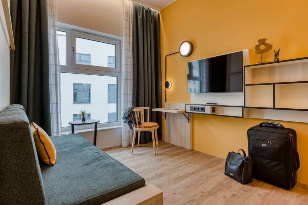 Wohnung zur Miete Wohnen auf Zeit 1.637 € 1 Zimmer 19 m²<br/>Wohnfläche ab sofort<br/>Verfügbarkeit Holstenbrücke Vorstadt Kiel 24103