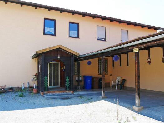 Haus zum Kauf 349.000 € 11 Zimmer 385,7 m² 3.516 m² Grundstück frei ab sofort Söldenau Ortenburg 94496