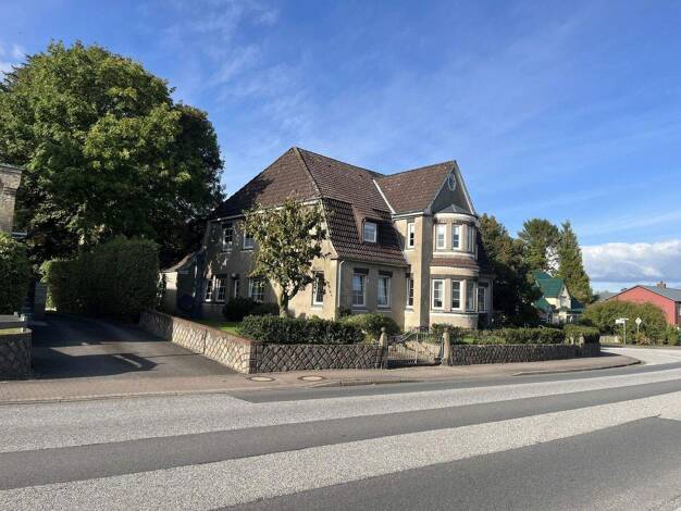 Villa zum Kauf provisionsfrei 310.000 € 12 Zimmer 244 m² 800 m² Grundstück Treenestraße 58 Treia 24896