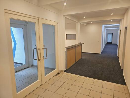 Büro zur Miete provisionsfrei 2.895 € 8 Zimmer 295 m² Bürofläche Buckower Chaussee 62 Marienfelde Berlin 12277